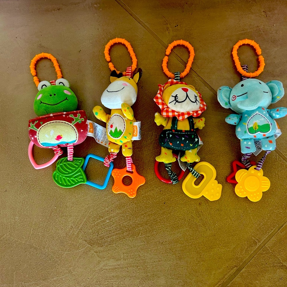 Zoo/ Safari Hanging Infant Plush Toy Set - 4